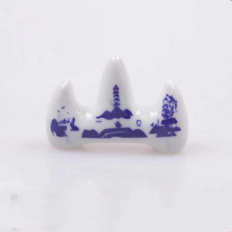 Blue and white porcelain brush holder