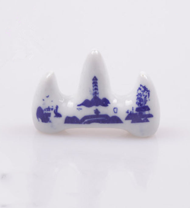 Blue and white porcelain brush holder