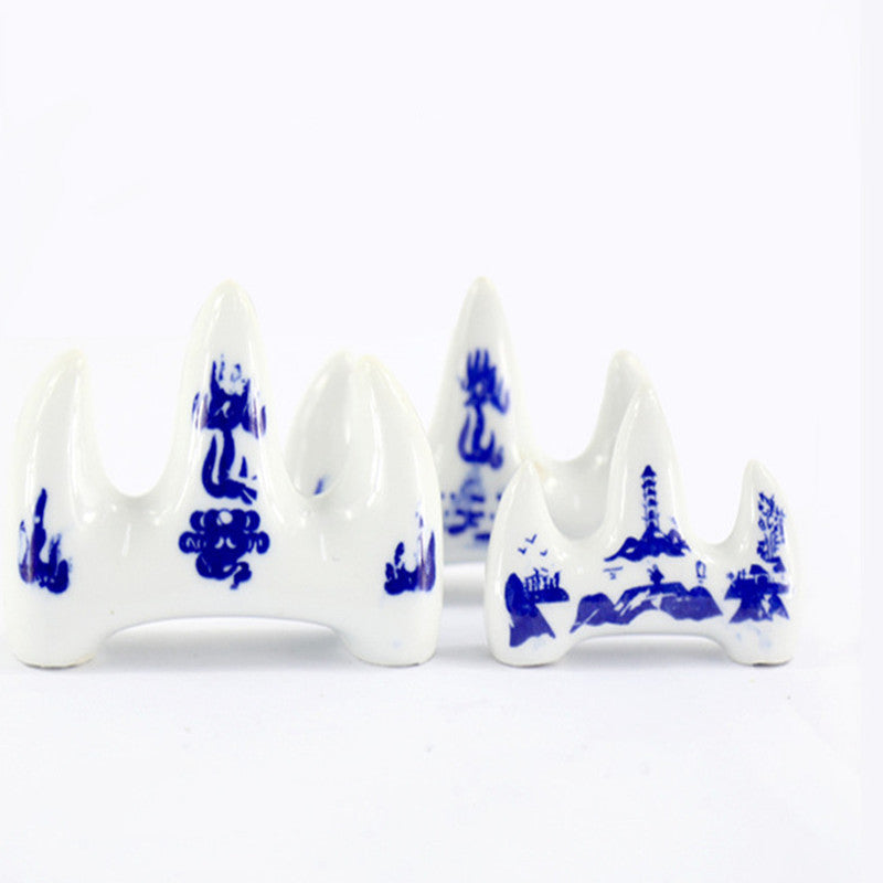 Blue and white porcelain brush holder