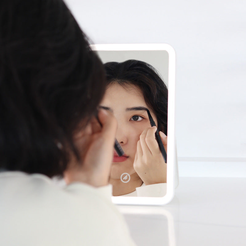 USB rechargeable makeup mirror