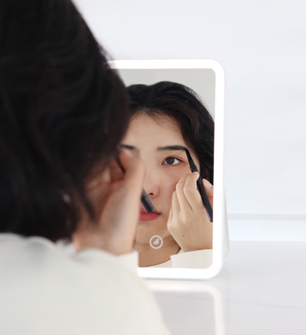 USB rechargeable makeup mirror